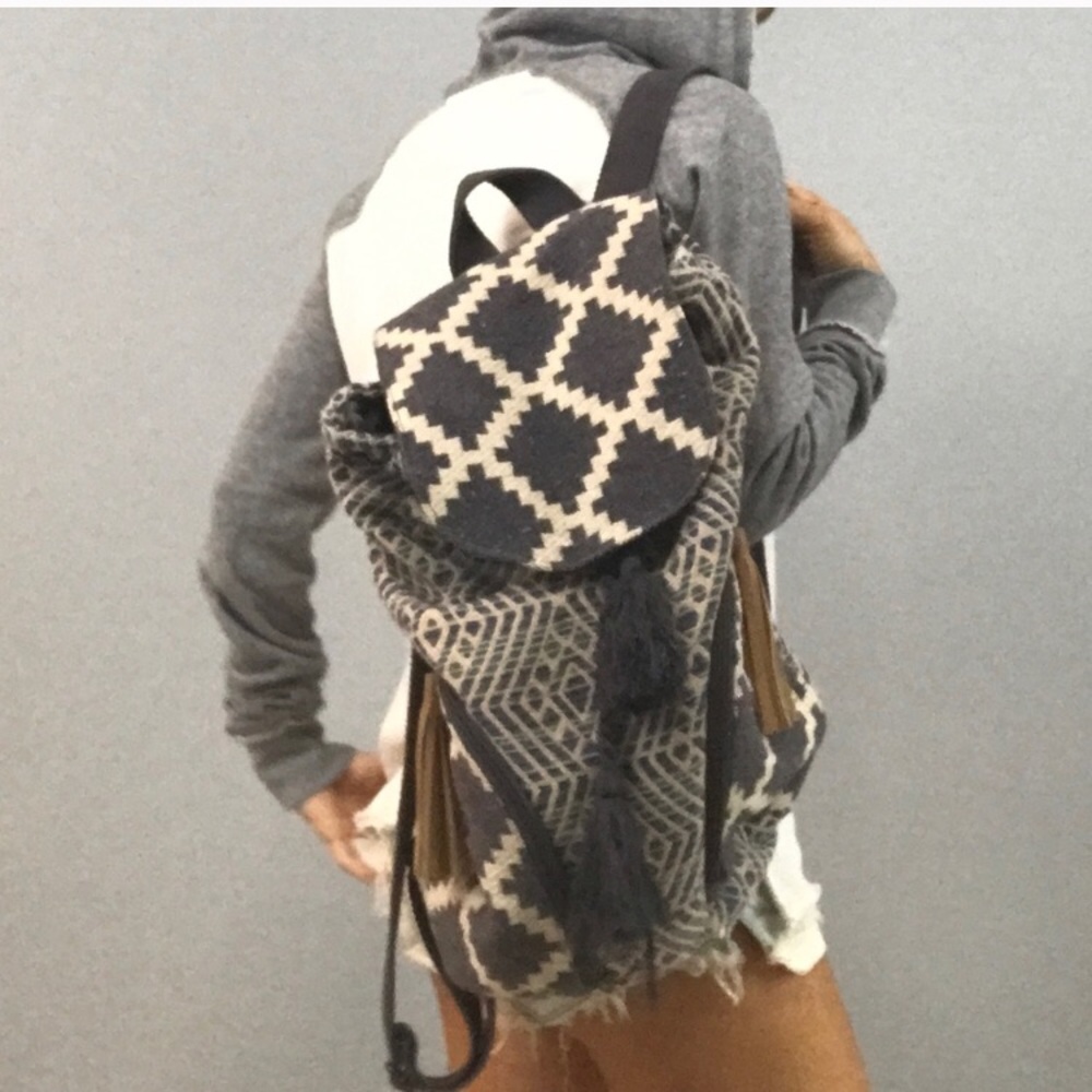 Aztec Backpack - Picture 2 of 4